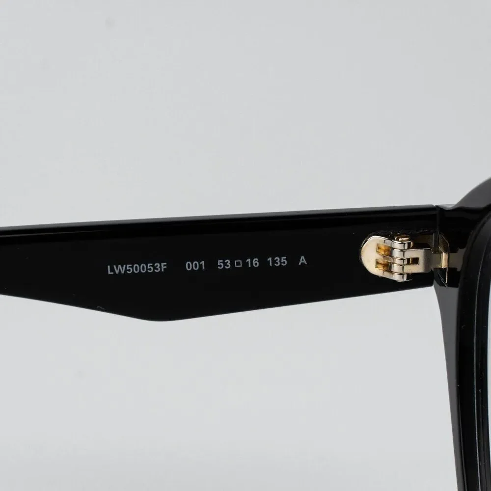 Loewe curvy women